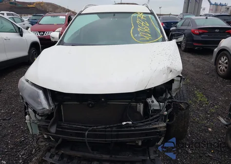 2016 Nissan Rogue Sl z USA, uszkodzony, nr VIN KNMAT2MV2GP728238